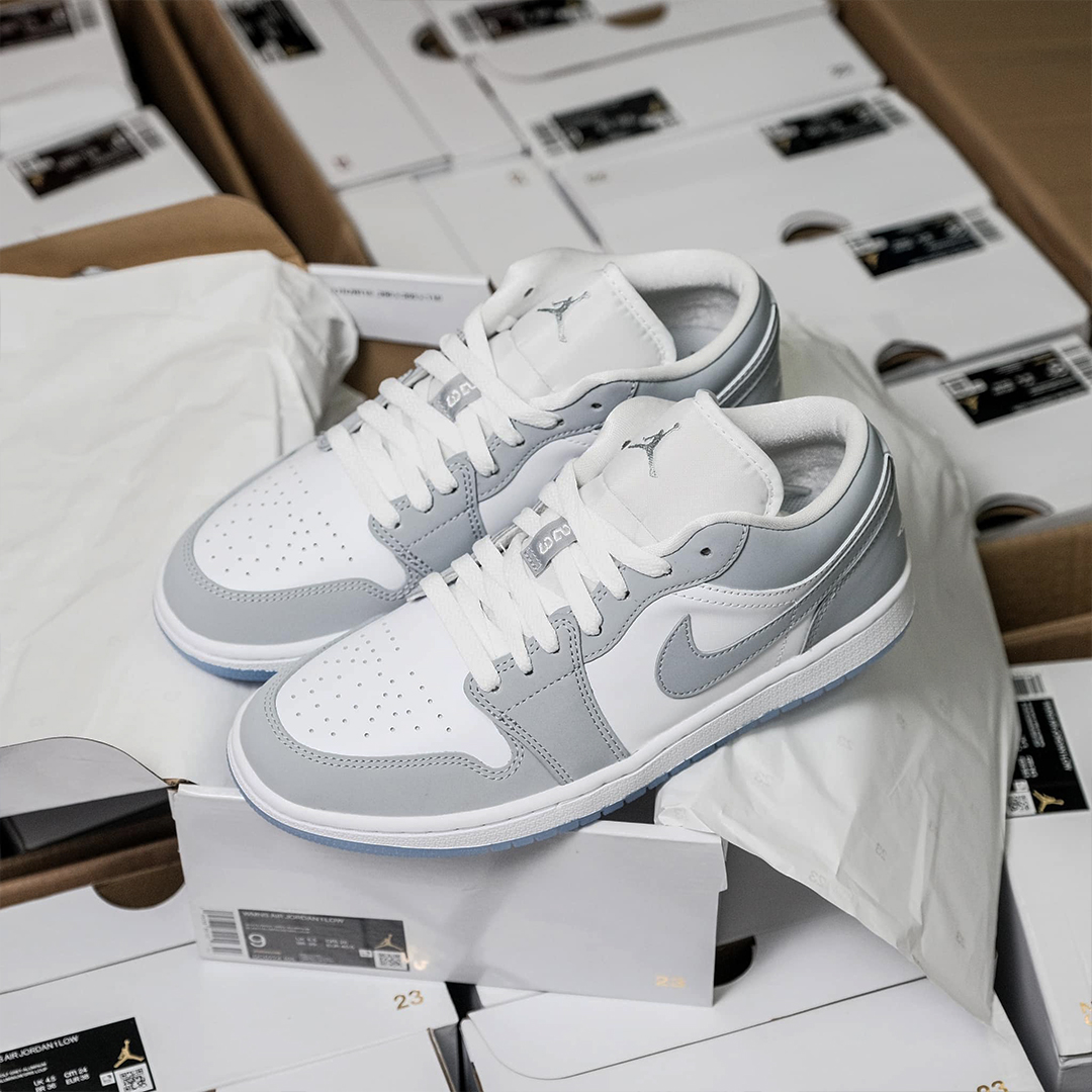 Jordan 1 Low Wolf Grey (Women's)