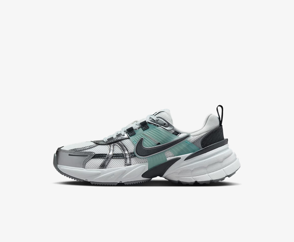 Nike Wmns V2K Run 'Metallic Cool Grey' HQ3484-121