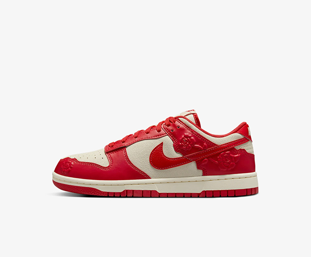 Nike Wmns Dunk Low 'Red Roses' HF1986-100