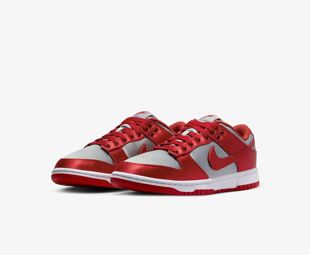 Nike Wmns Dunk Low 'Satin UNLV' DX5931-001